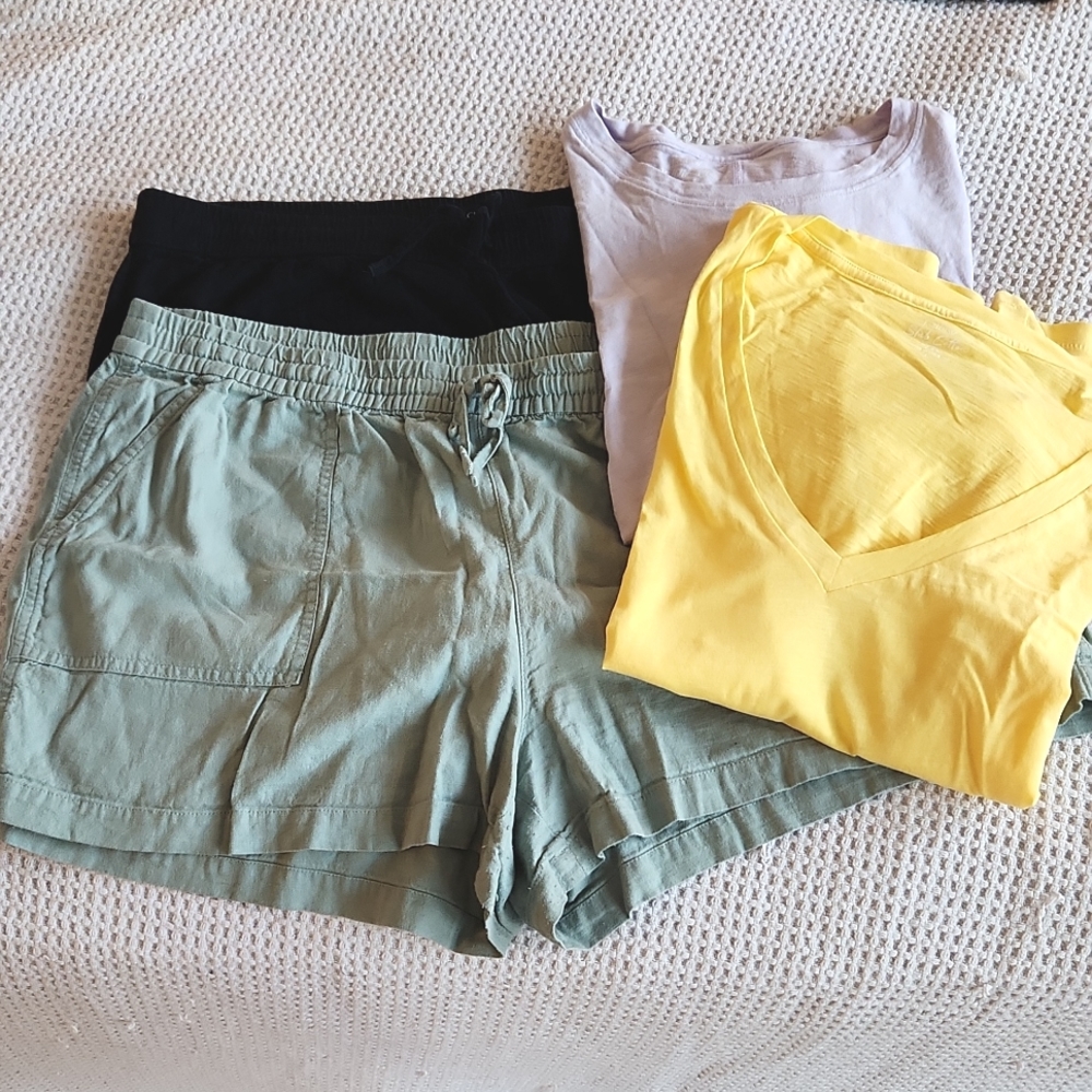 Jcrew Size Large Basics Bundle - image 1